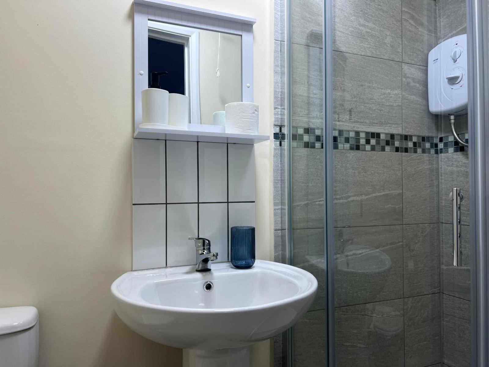 Modern Apartment Off-Road Parking-Twin Room Suite 4 Nottingham Dış mekan fotoğraf